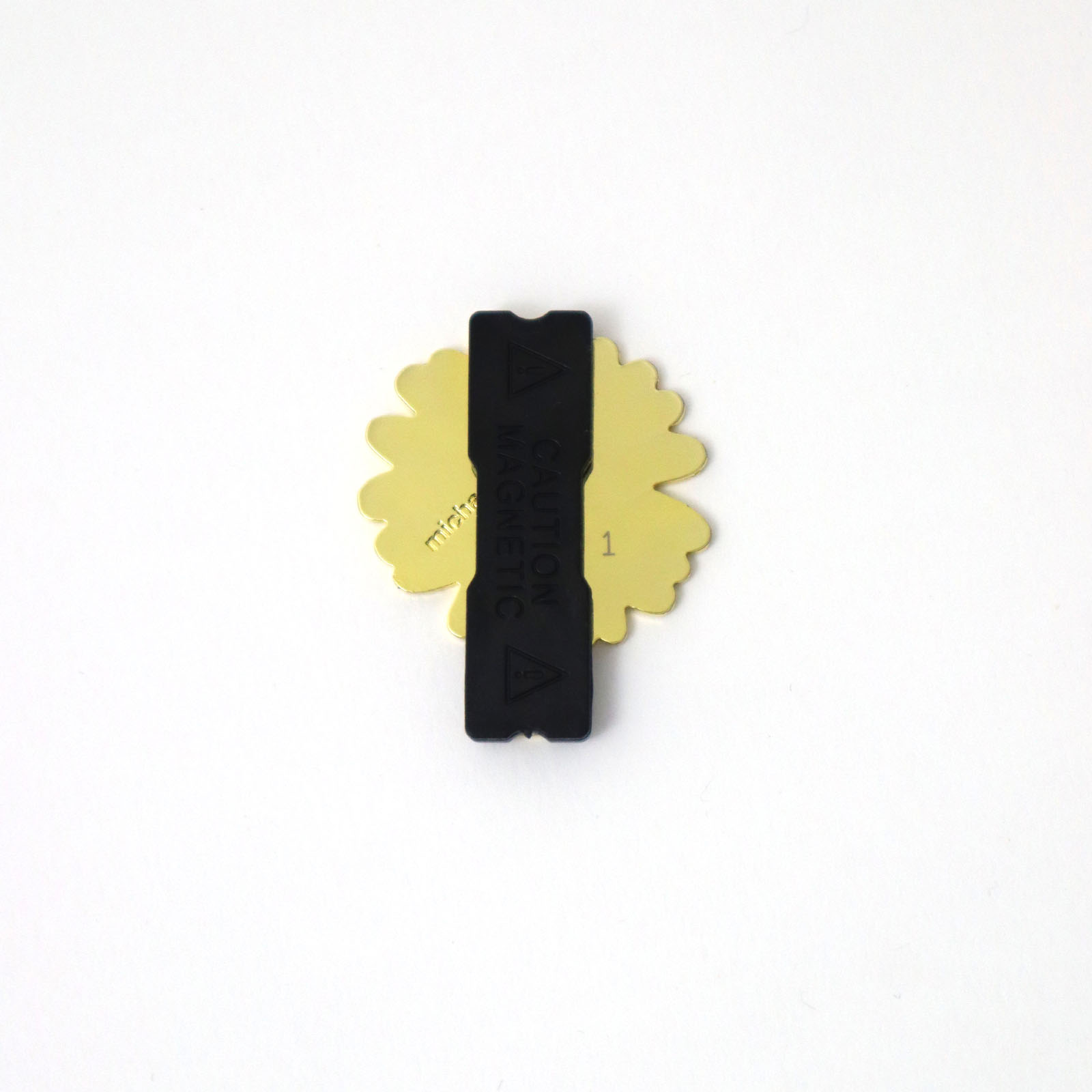 Dick Bruna Daisy brooch - Michael Barnaart - Image 4